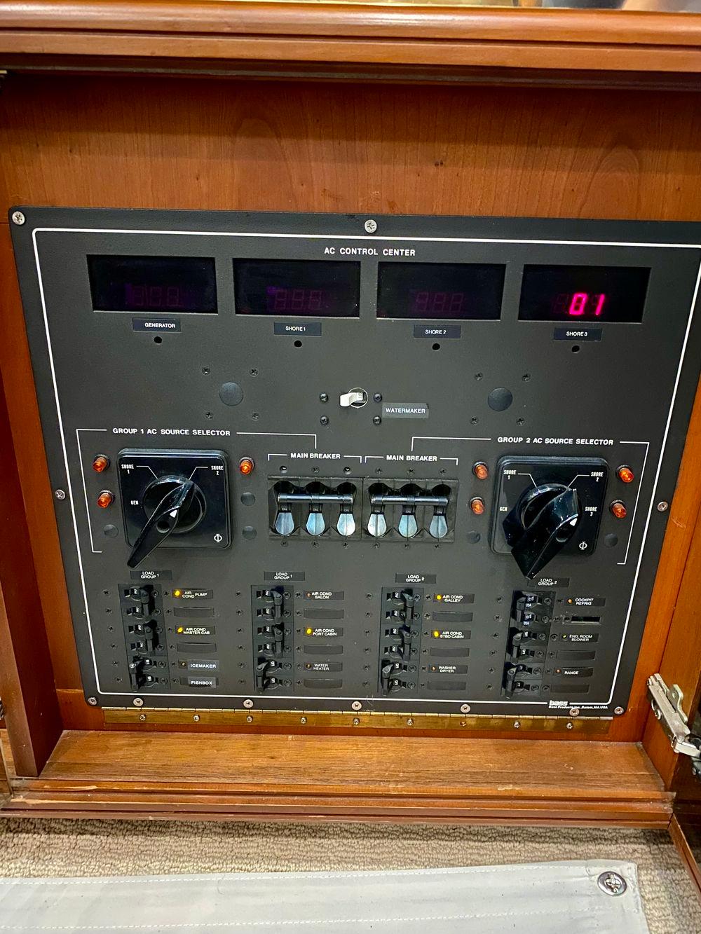 60' 1986 Huckins Sport Fisherman