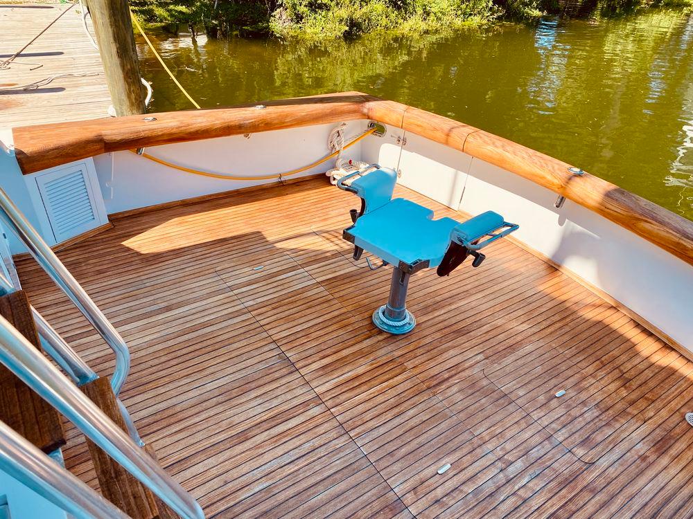 60' 1986 Huckins Sport Fisherman