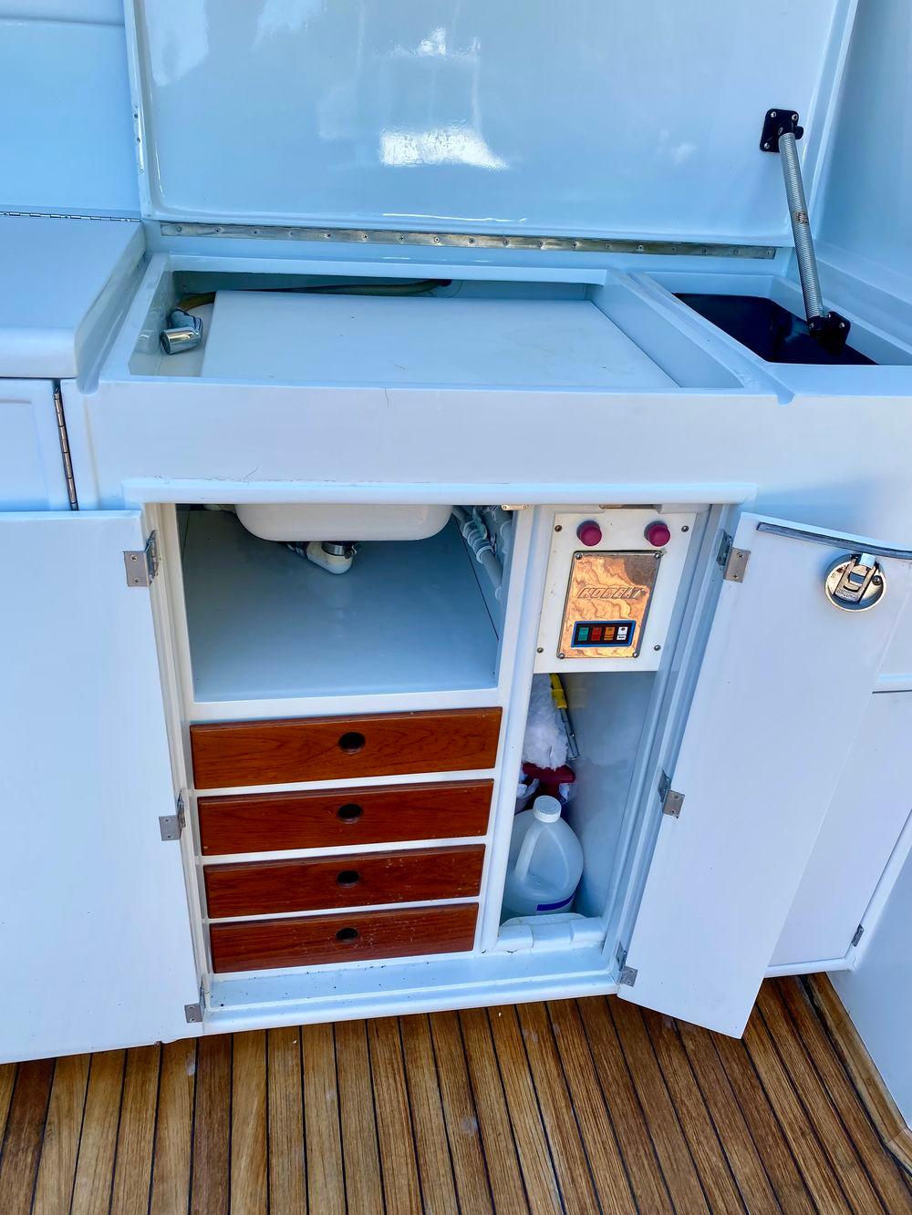 60' 1986 Huckins Sport Fisherman