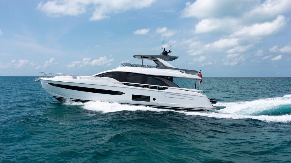 78' 2022 Azimut Fly 78