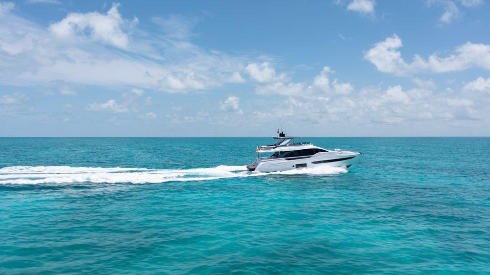 78' 2022 Azimut Fly 78