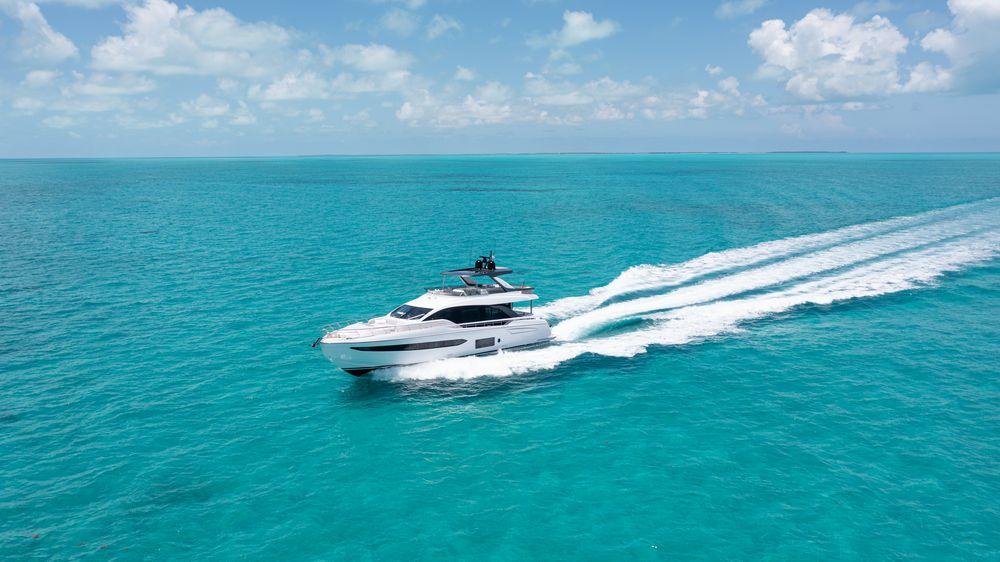 78' 2022 Azimut Fly 78