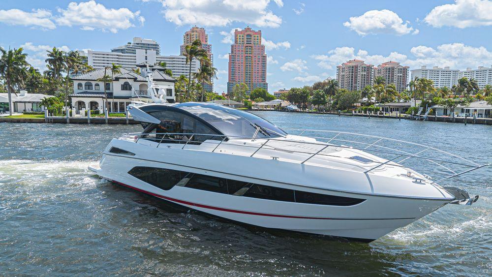 60' 2021 Sunseeker Predator 60 EVO