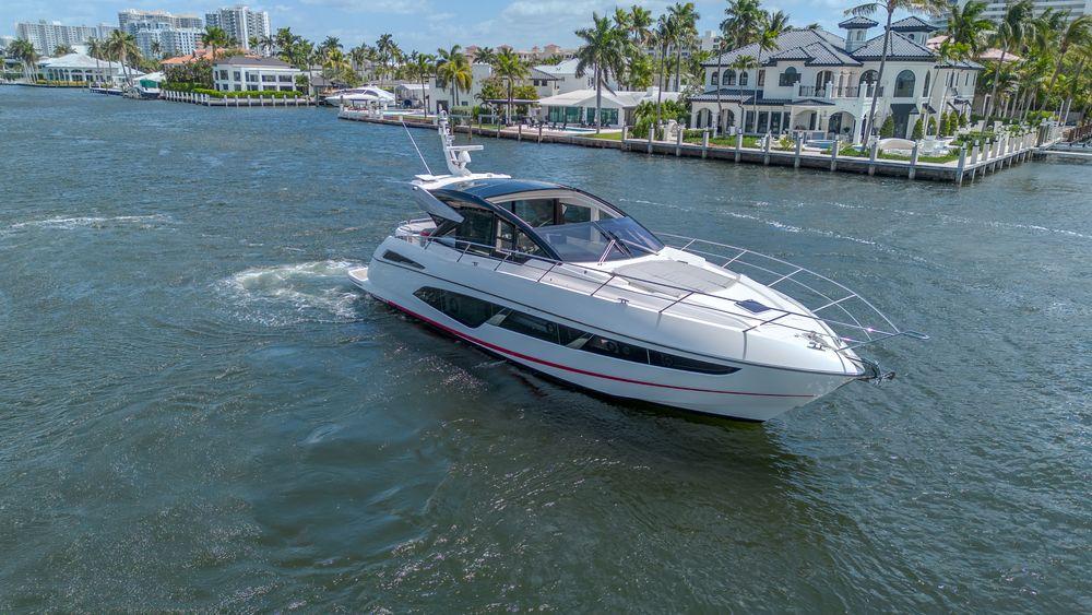 60' 2021 Sunseeker Predator 60 EVO