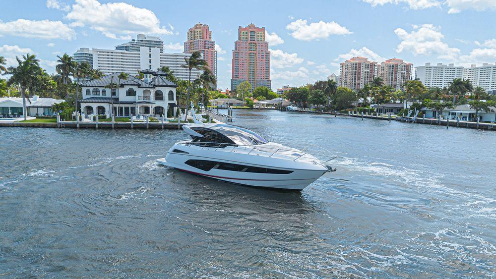 60' 2021 Sunseeker Predator 60 EVO