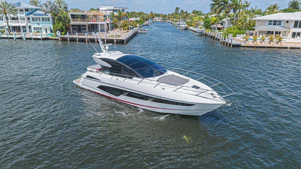 60' 2021 Sunseeker Predator 60 EVO