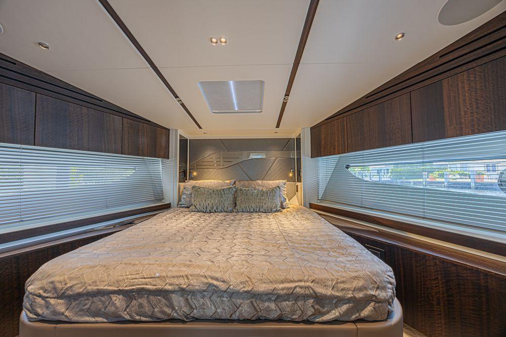 60' 2021 Sunseeker Predator 60 EVO