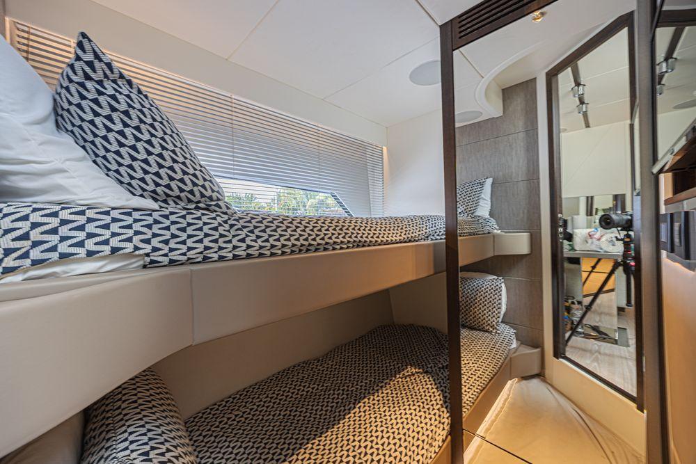 60' 2021 Sunseeker Predator 60 EVO