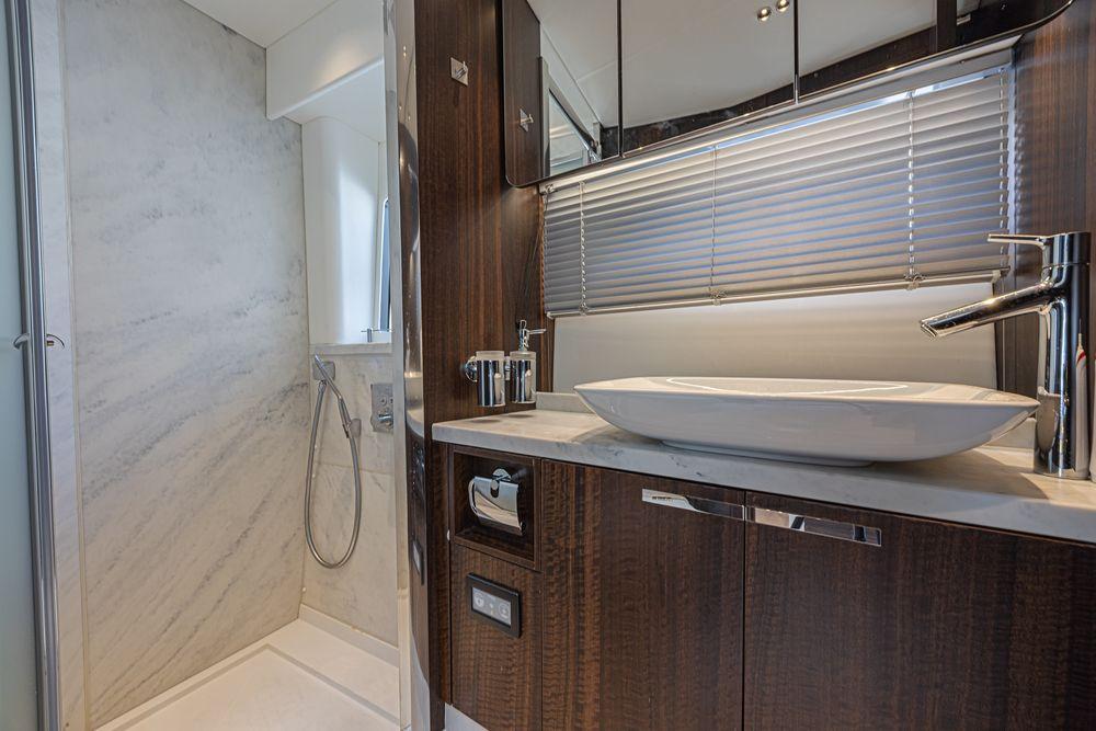 60' 2021 Sunseeker Predator 60 EVO