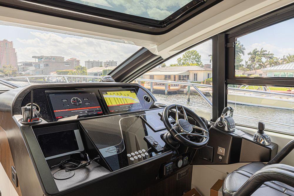 60' 2021 Sunseeker Predator 60 EVO
