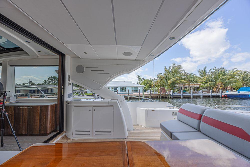 60' 2021 Sunseeker Predator 60 EVO
