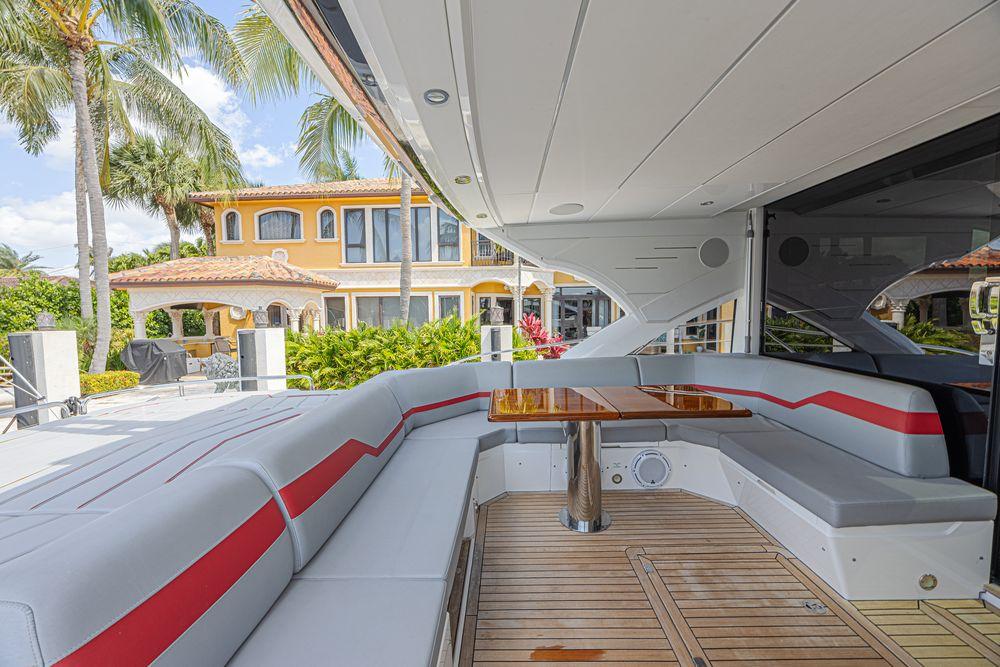 60' 2021 Sunseeker Predator 60 EVO