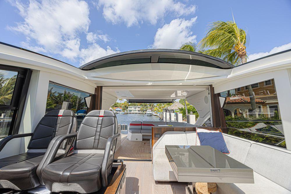 60' 2021 Sunseeker Predator 60 EVO