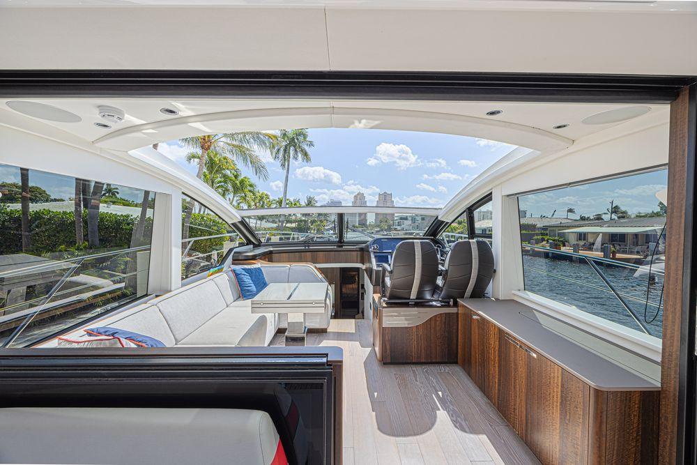 60' 2021 Sunseeker Predator 60 EVO