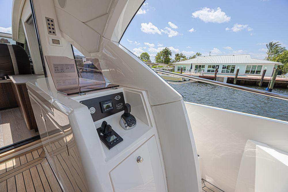 60' 2021 Sunseeker Predator 60 EVO