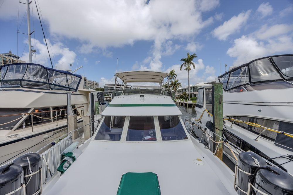 45' 1994 Tollycraft 45 Cockpit Motor Yacht