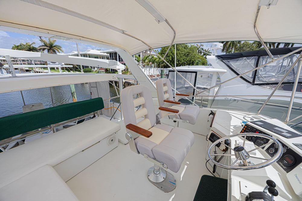 45' 1994 Tollycraft 45 Cockpit Motor Yacht