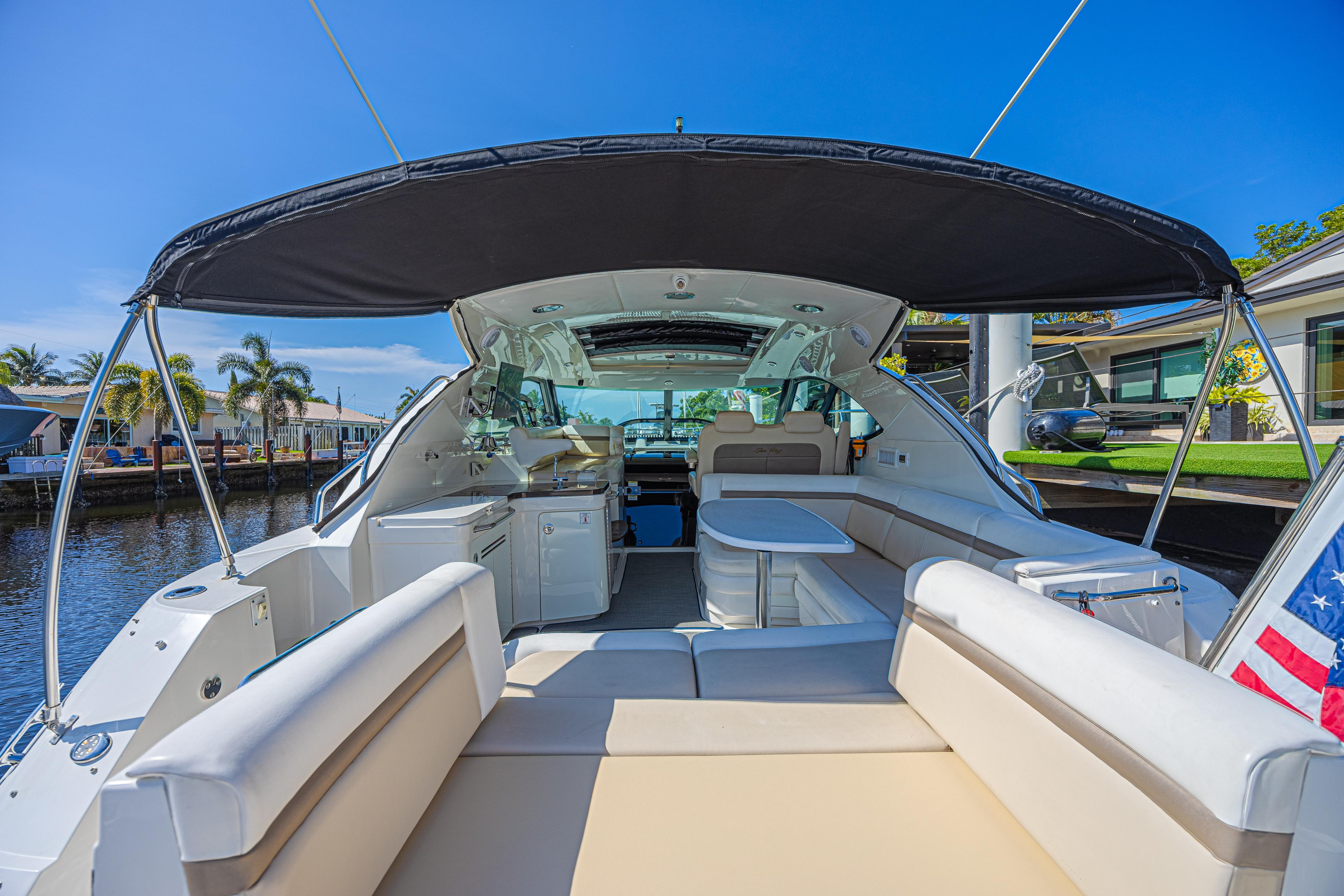 41' 2014 Sea Ray 410 Sundancer