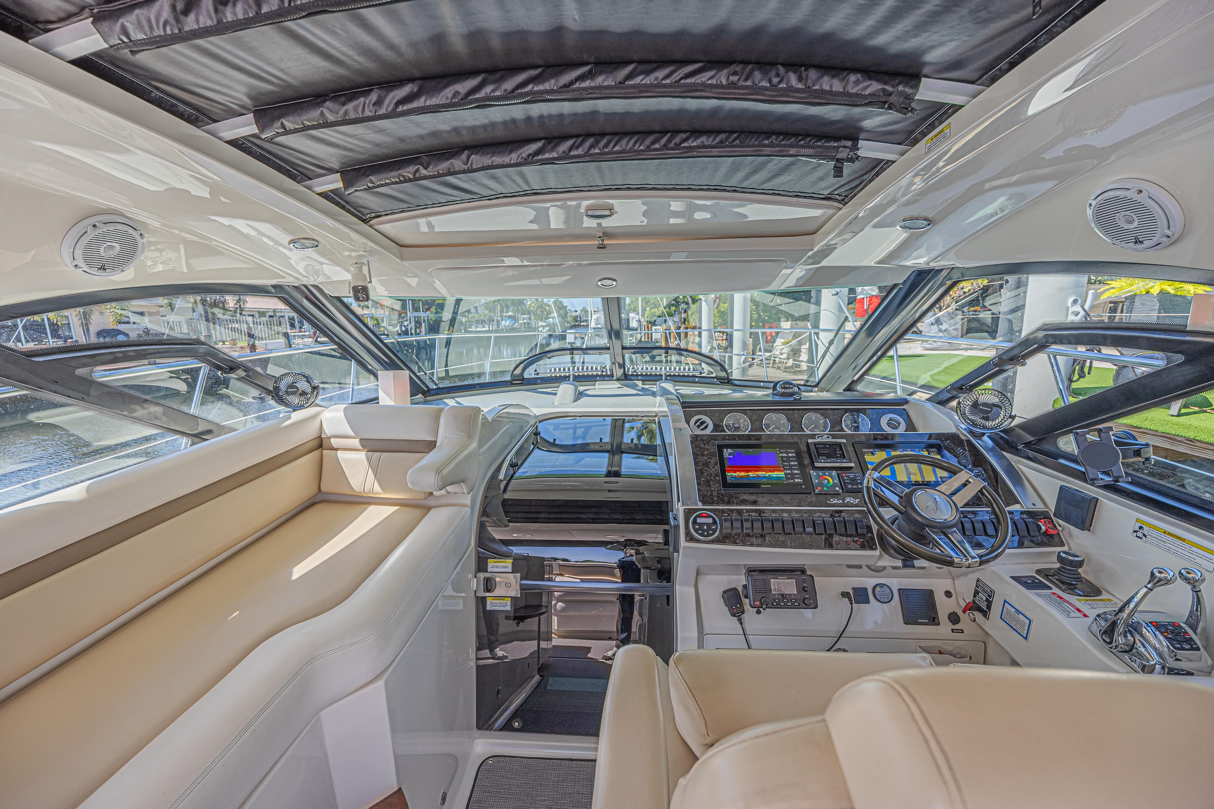 41' 2014 Sea Ray 410 Sundancer