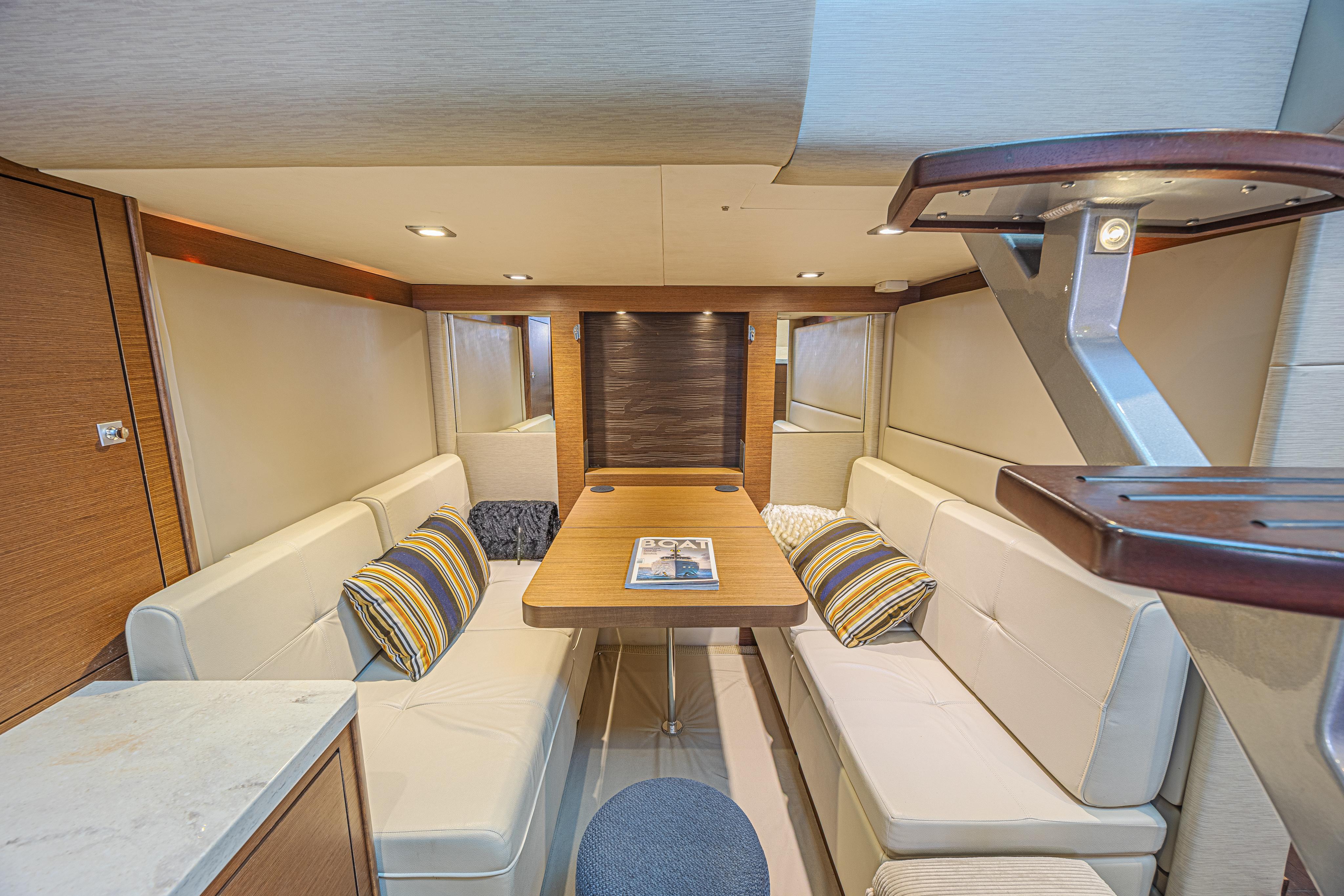 41' 2014 Sea Ray 410 Sundancer