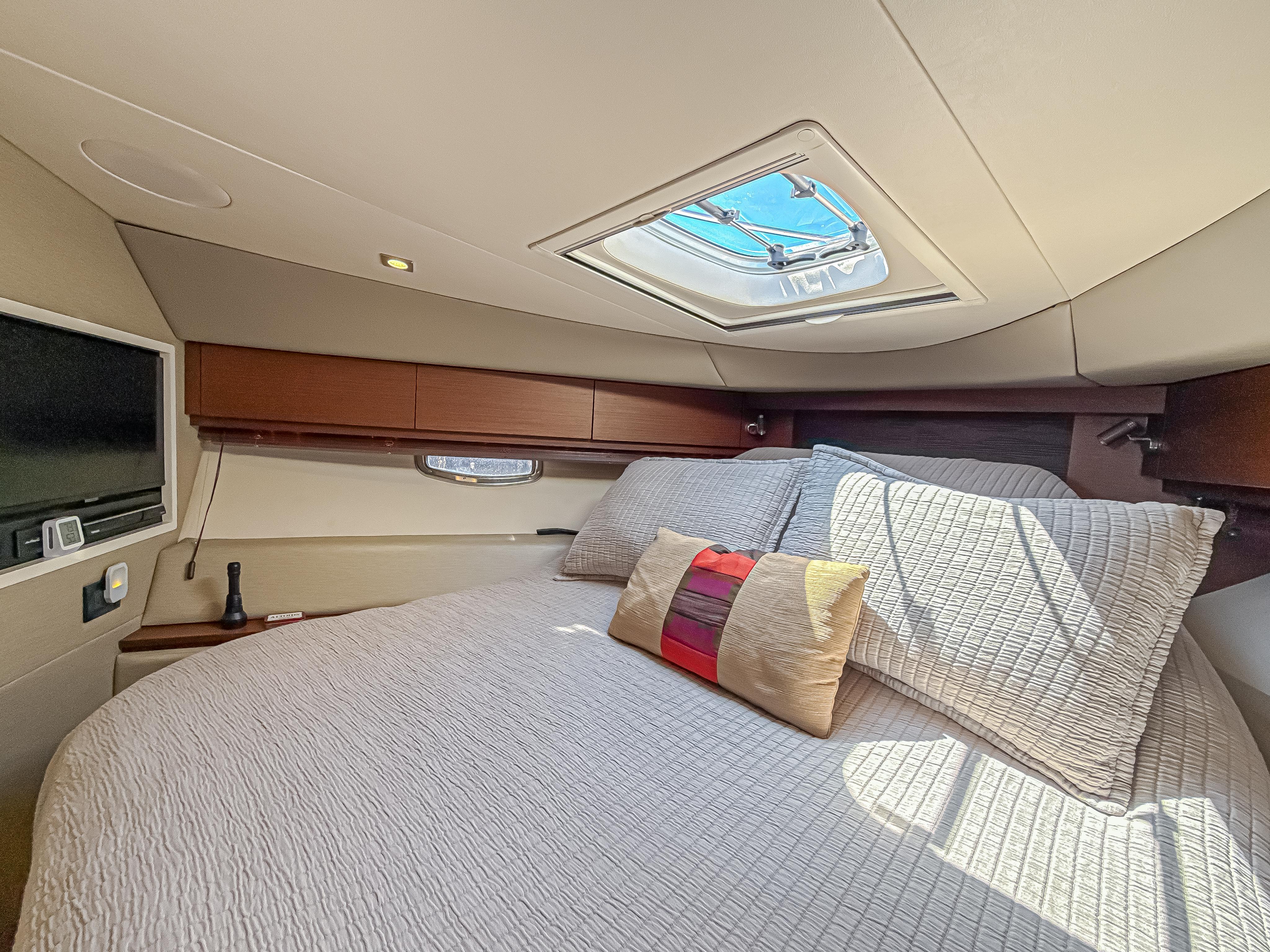 41' 2014 Sea Ray 410 Sundancer