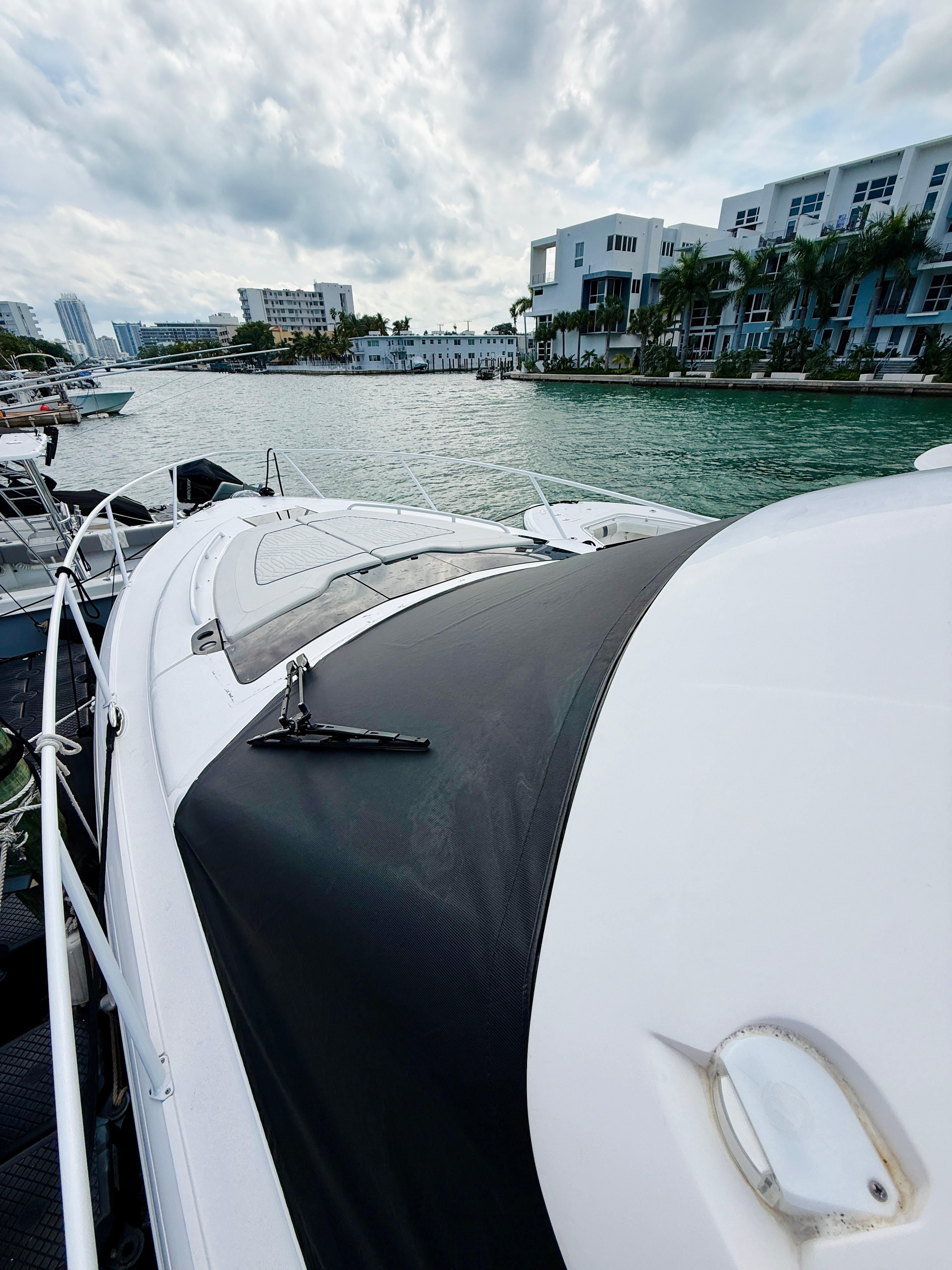 41' 2021 Intrepid 410 Evolution