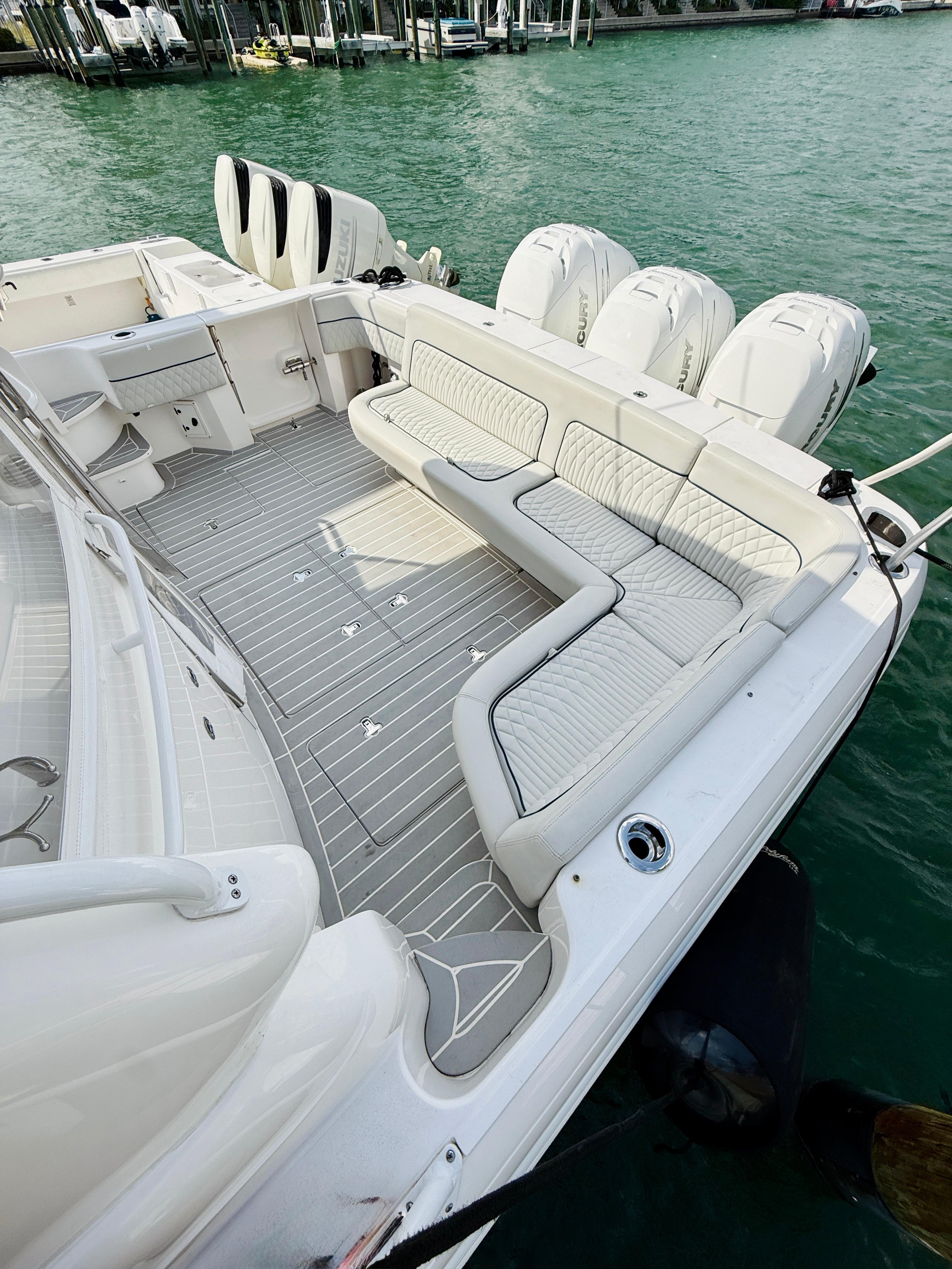 41' 2021 Intrepid 410 Evolution