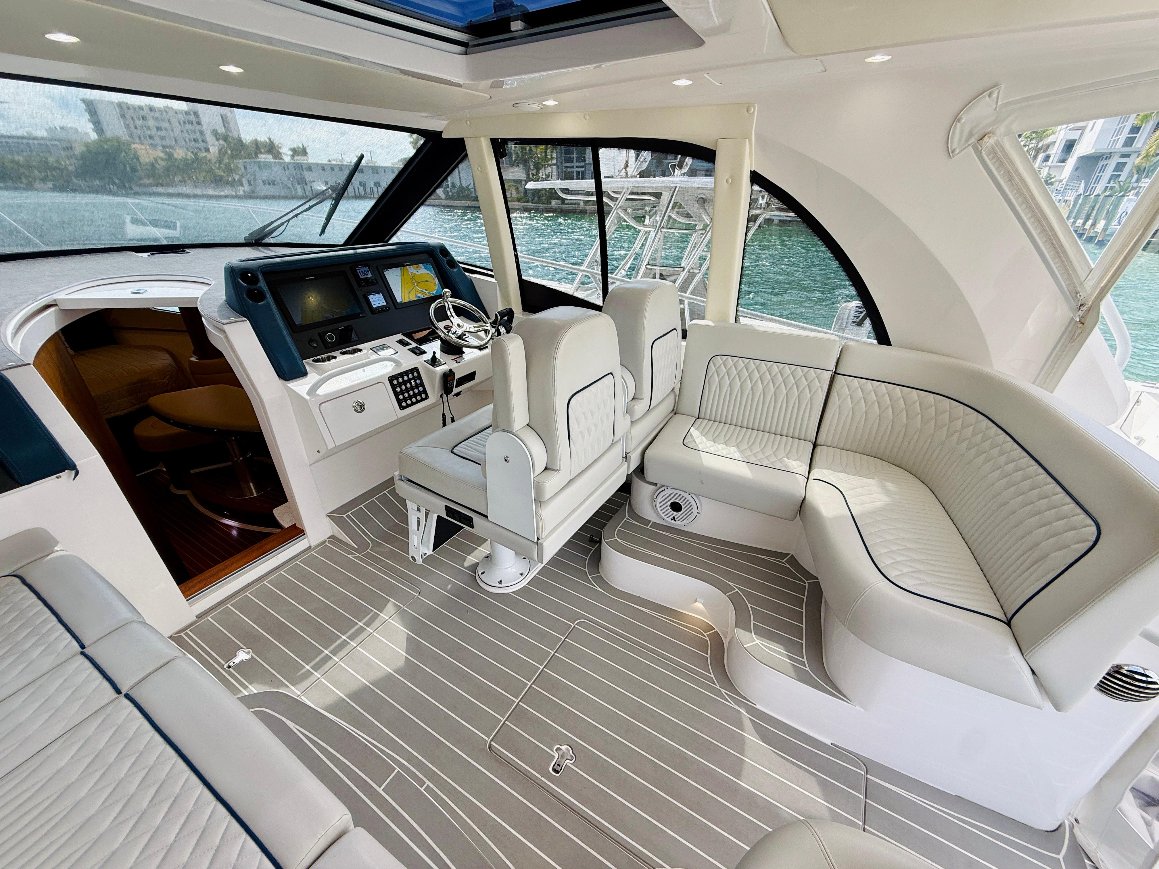 41' 2021 Intrepid 410 Evolution