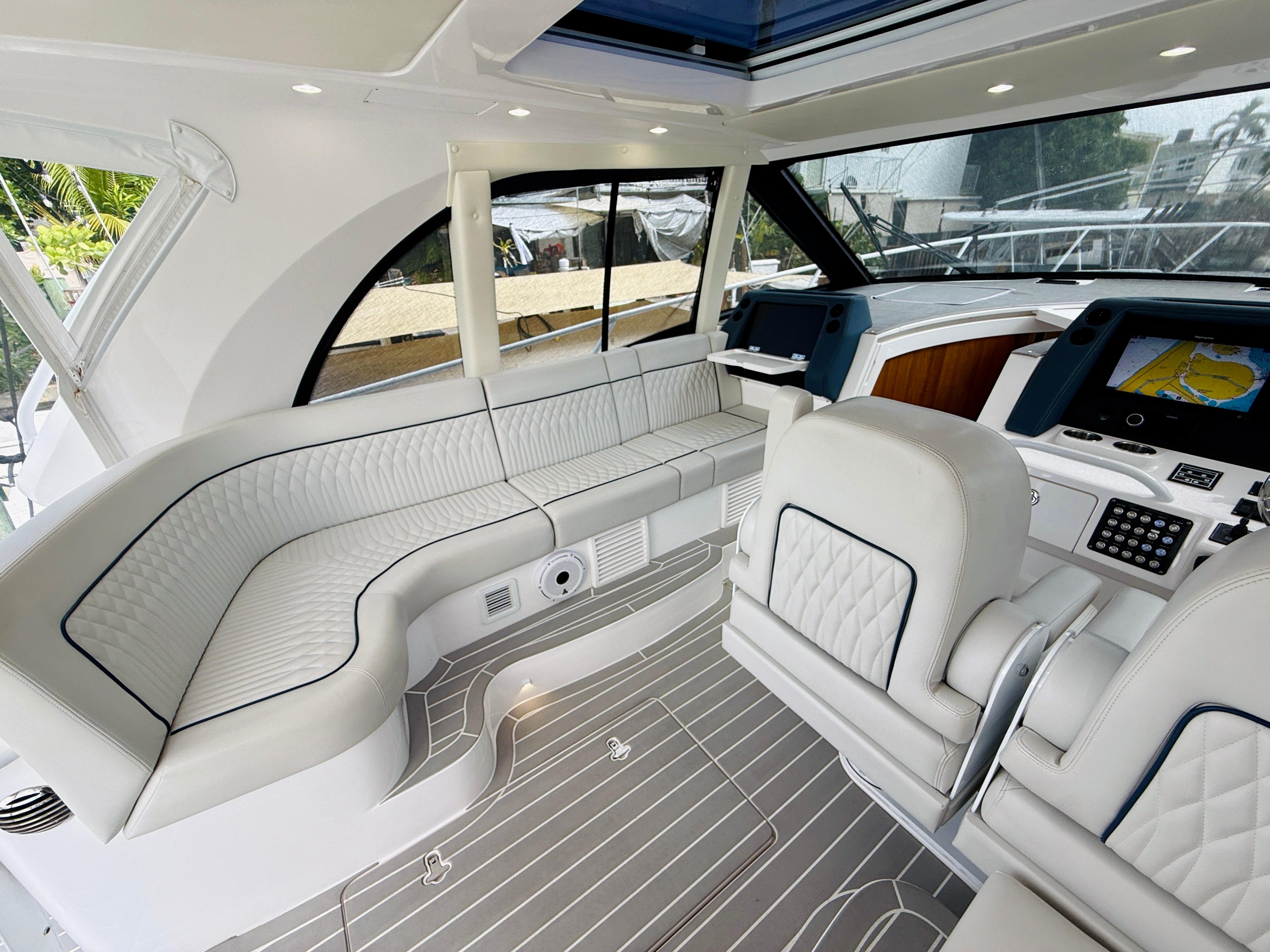 41' 2021 Intrepid 410 Evolution