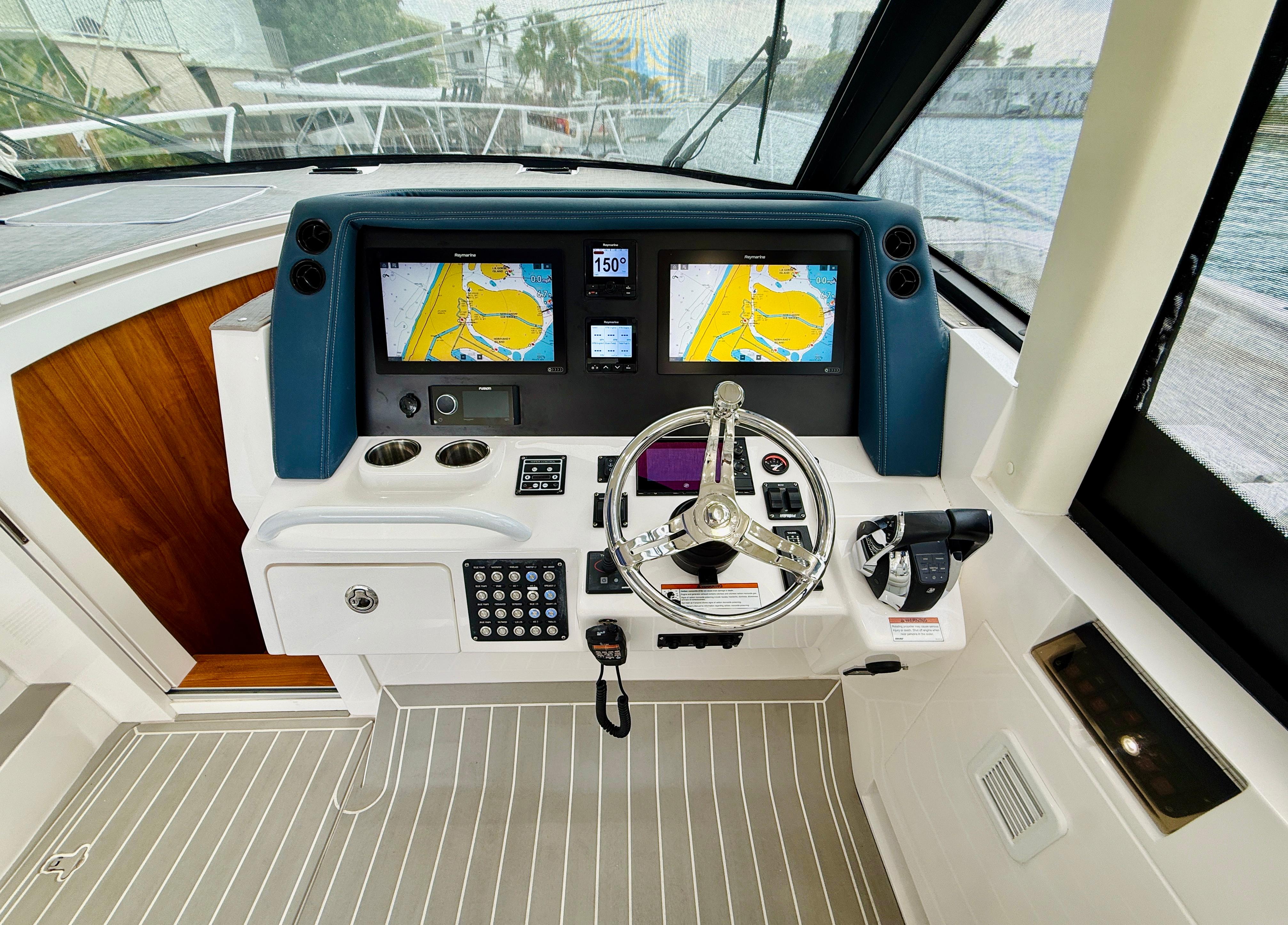 41' 2021 Intrepid 410 Evolution