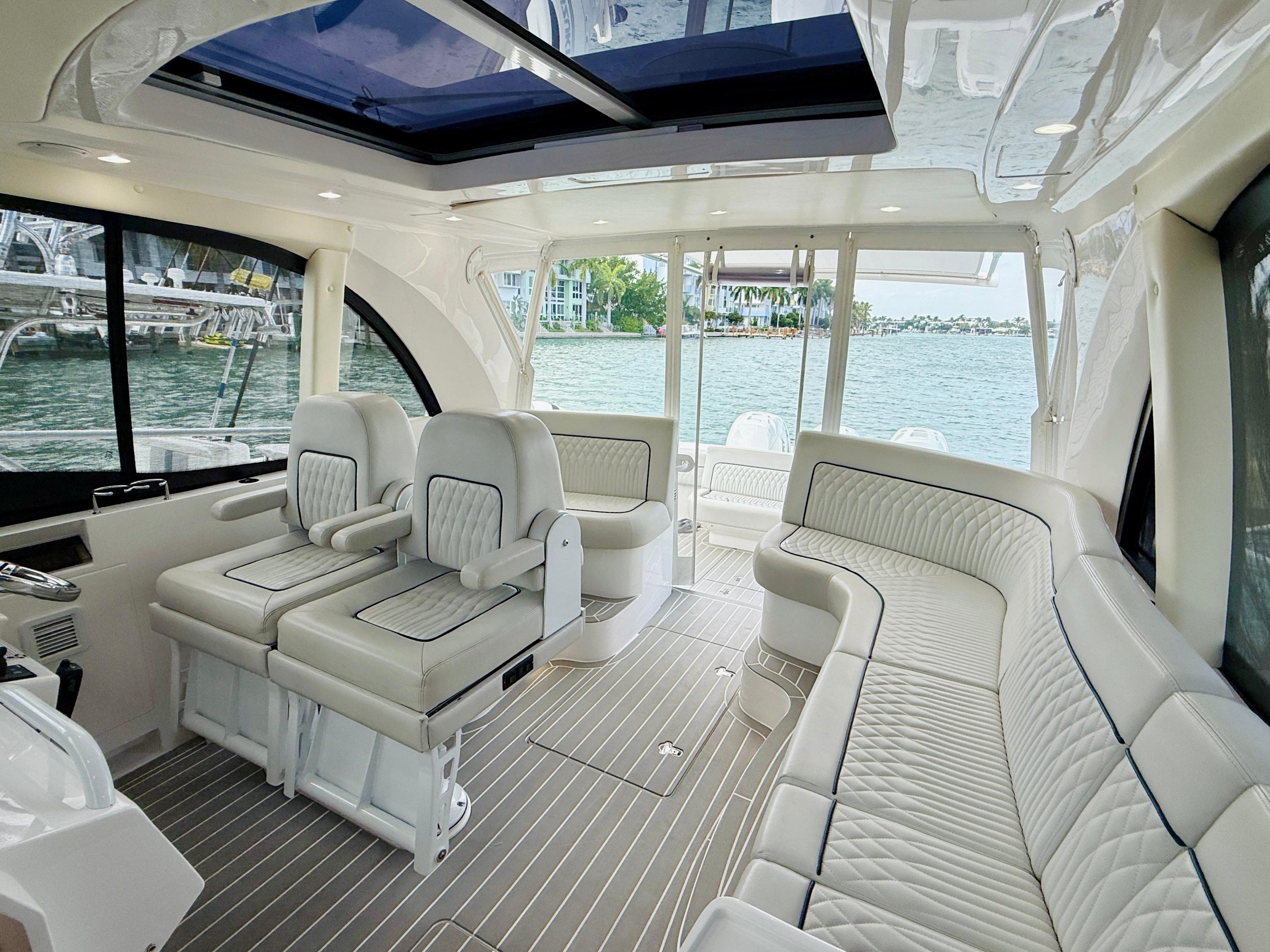 41' 2021 Intrepid 410 Evolution