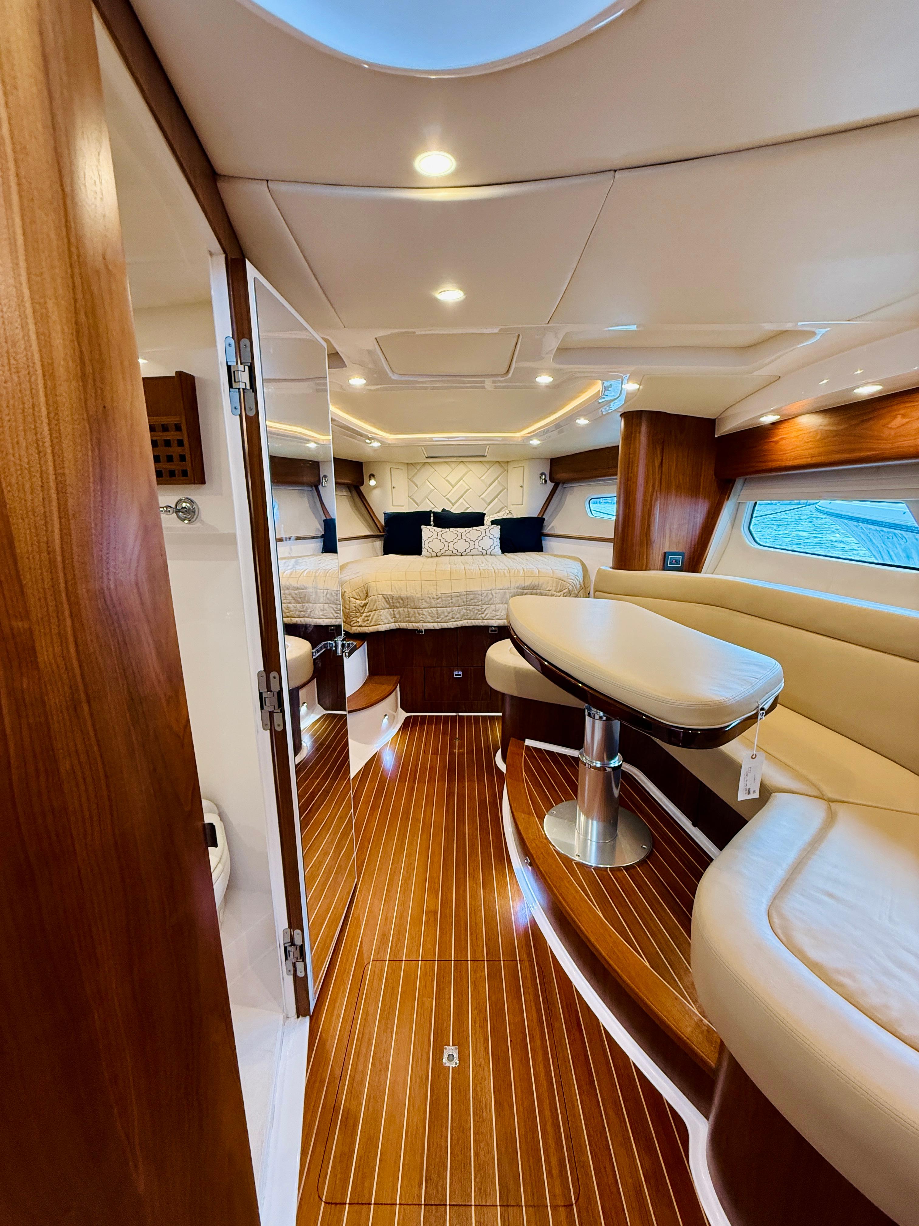 41' 2021 Intrepid 410 Evolution
