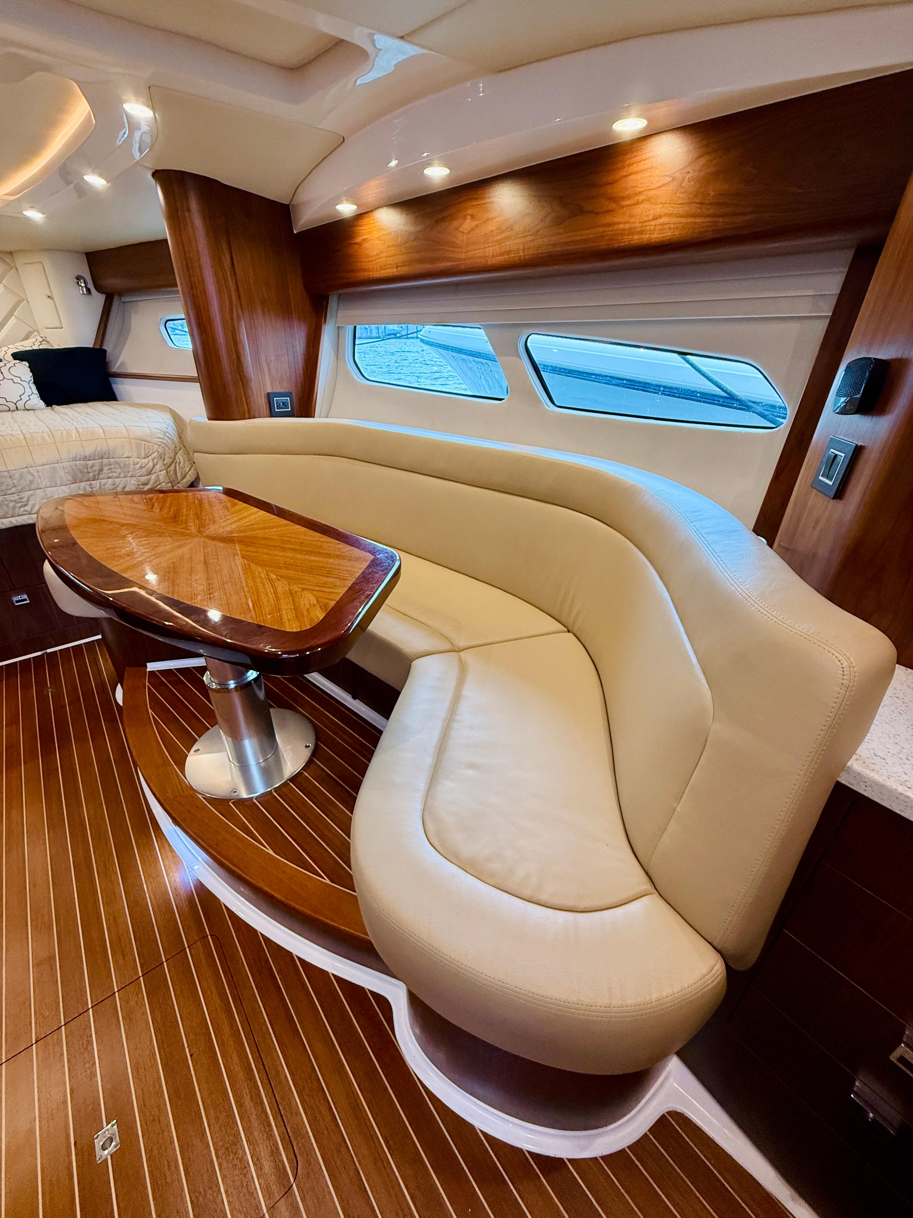 41' 2021 Intrepid 410 Evolution