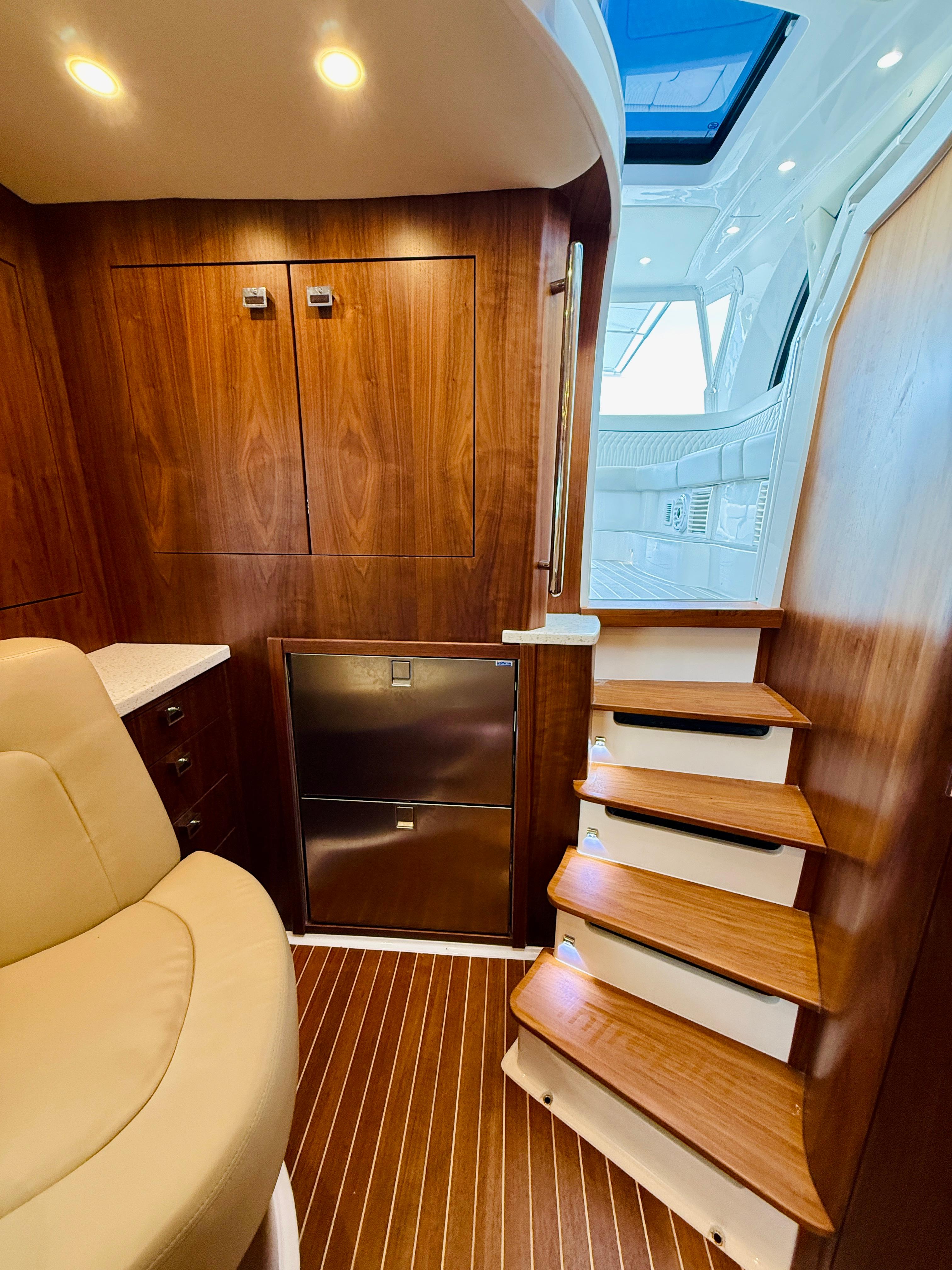 41' 2021 Intrepid 410 Evolution