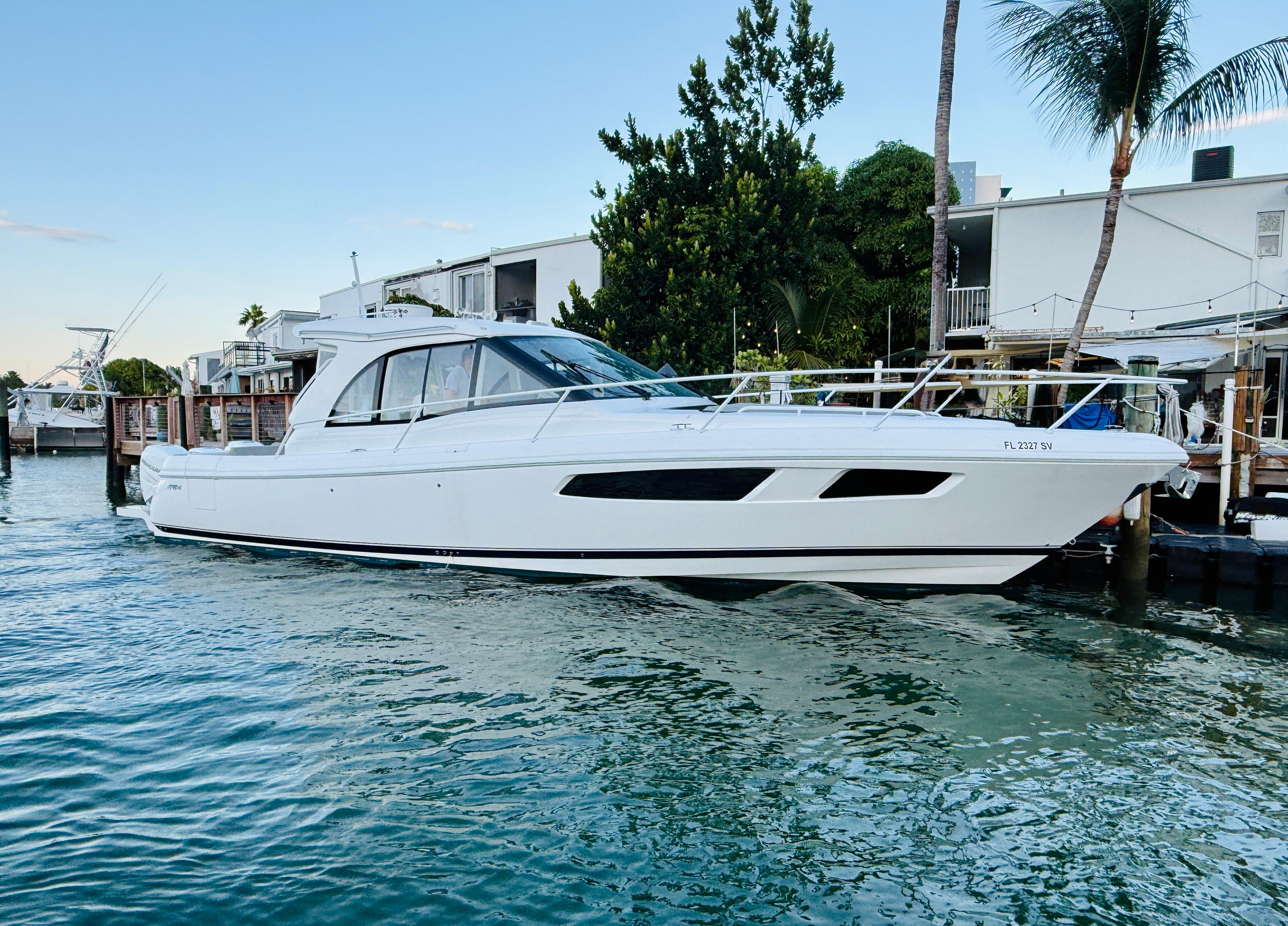 41' 2021 Intrepid 410 Evolution