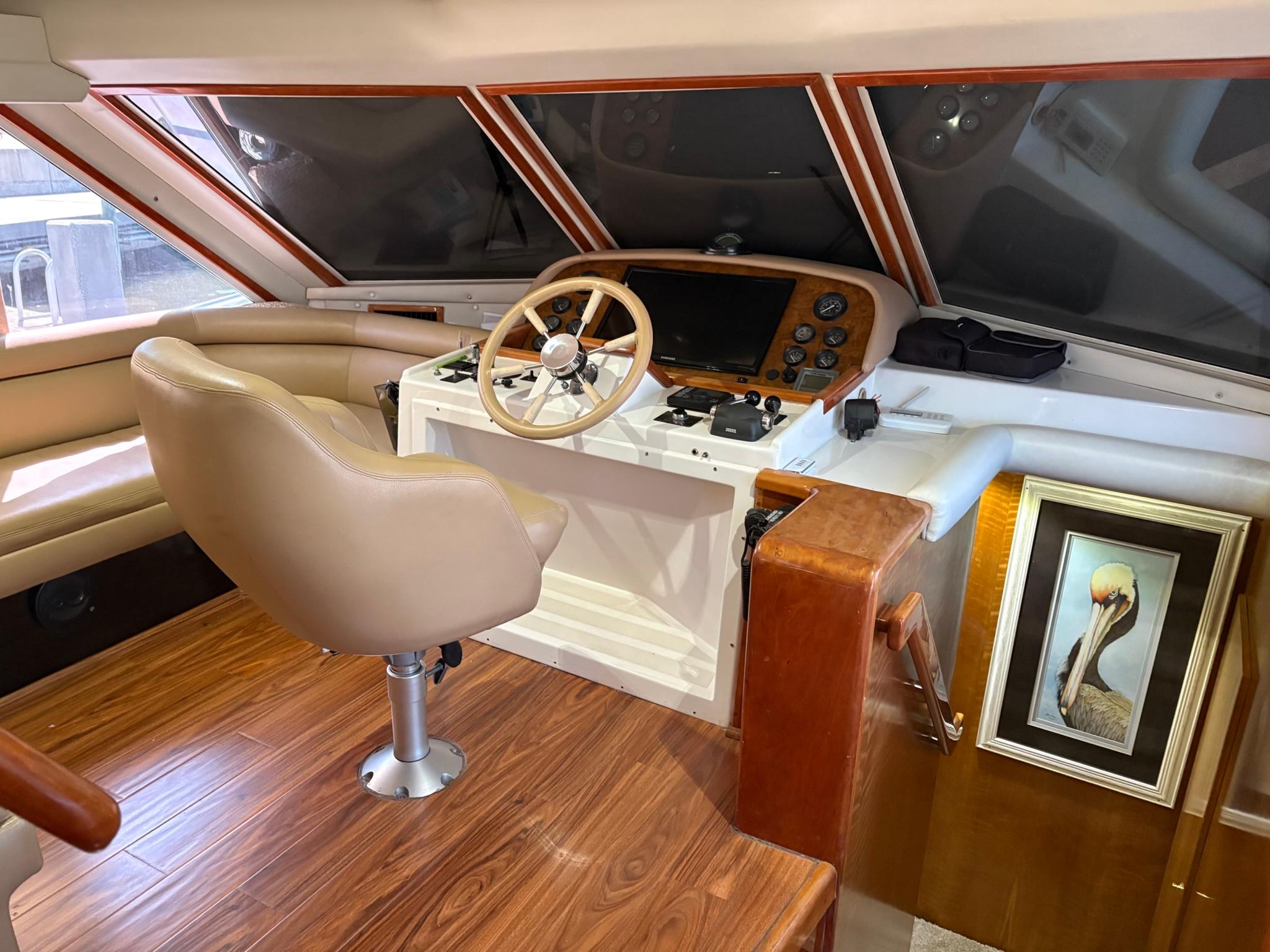 56' 2001 Navigator 5600 Pilothouse Classic