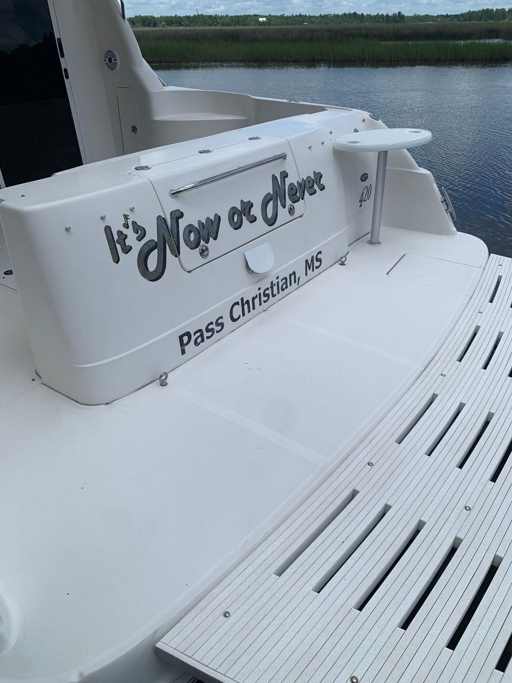45' 2004 Sea Ray 420 Sedan Bridge