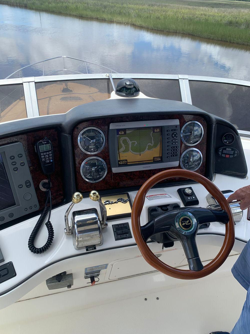 45' 2004 Sea Ray 420 Sedan Bridge