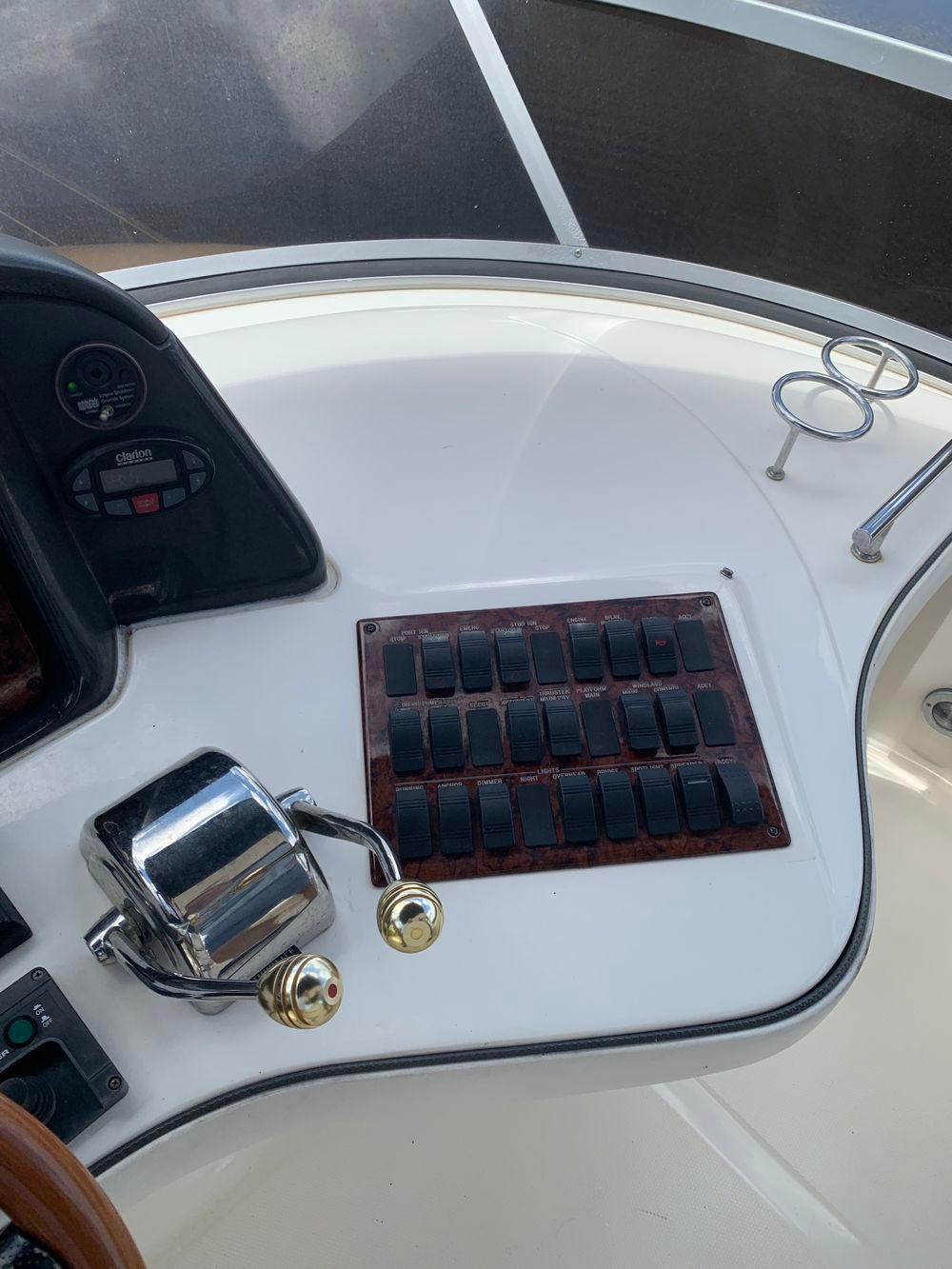 45' 2004 Sea Ray 420 Sedan Bridge