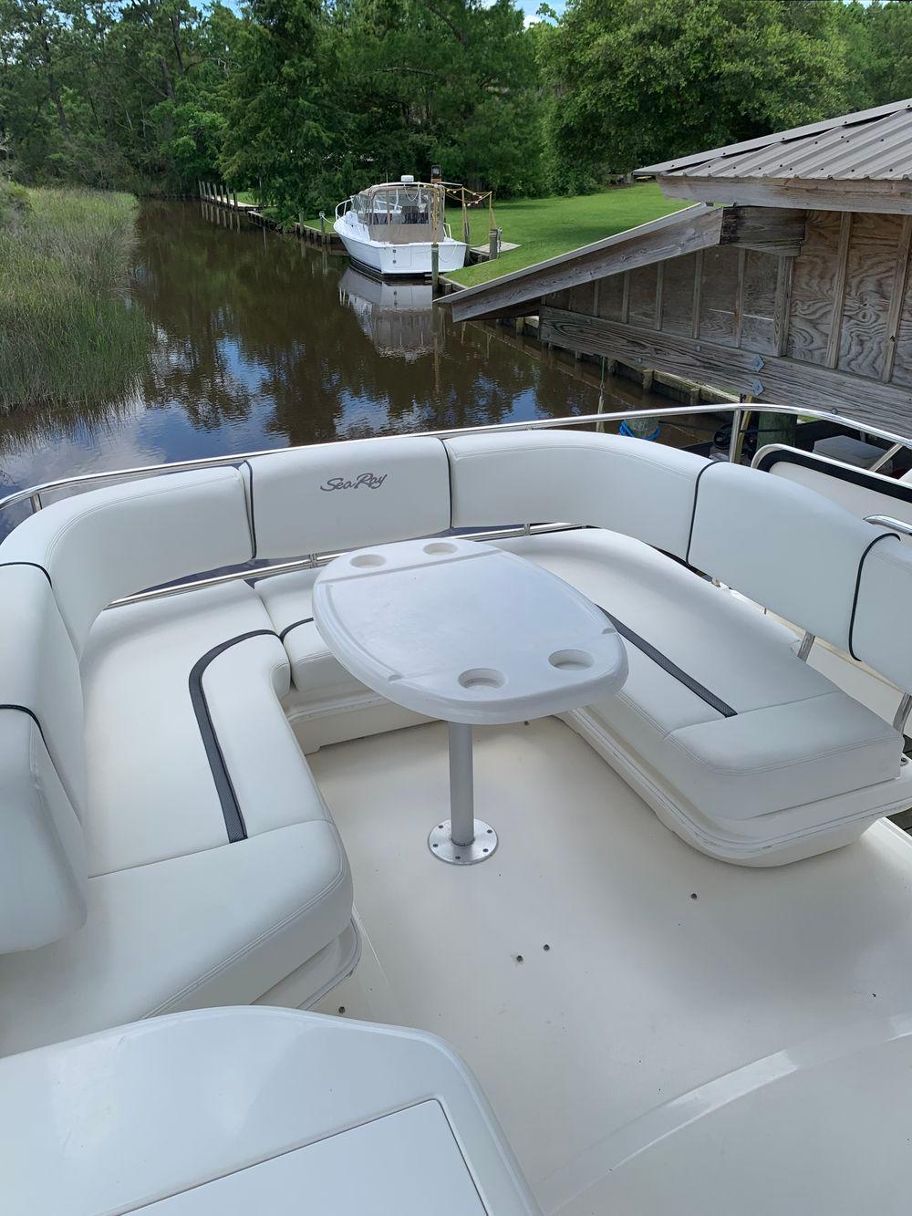45' 2004 Sea Ray 420 Sedan Bridge