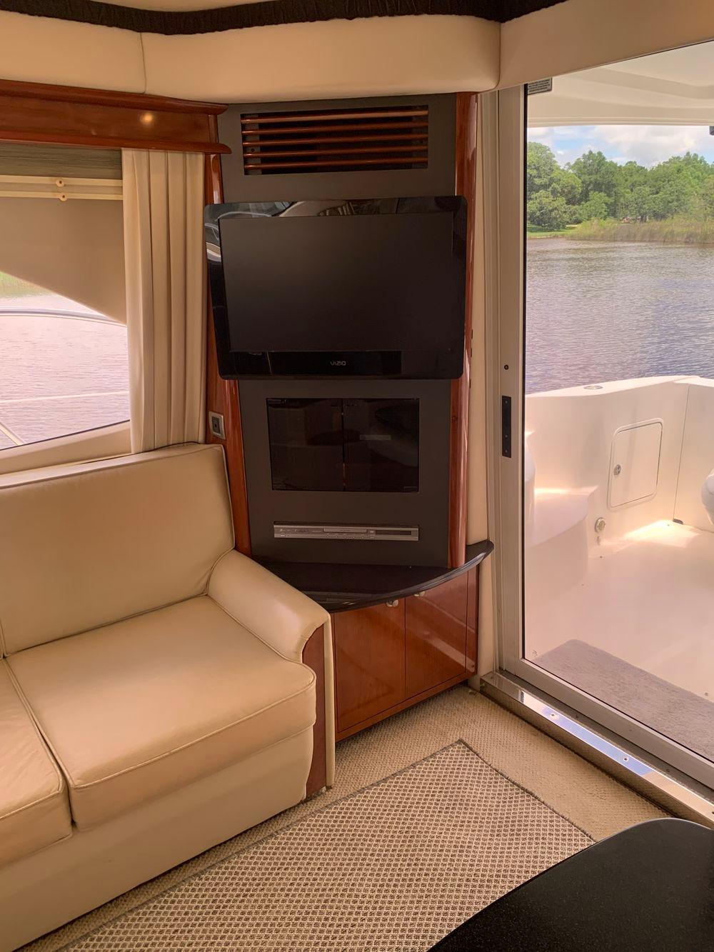45' 2004 Sea Ray 420 Sedan Bridge