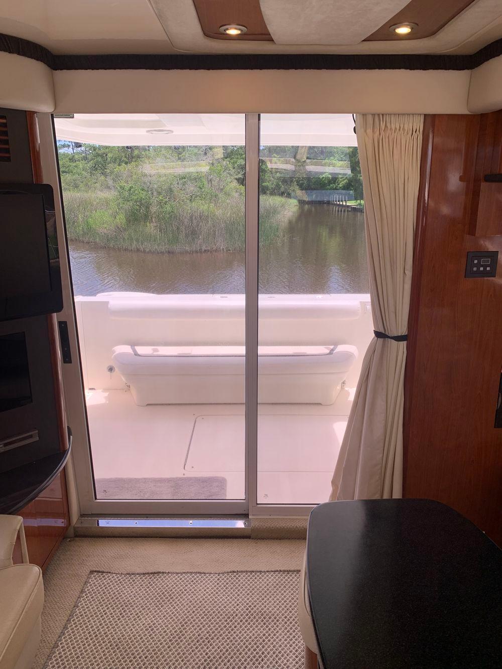 45' 2004 Sea Ray 420 Sedan Bridge