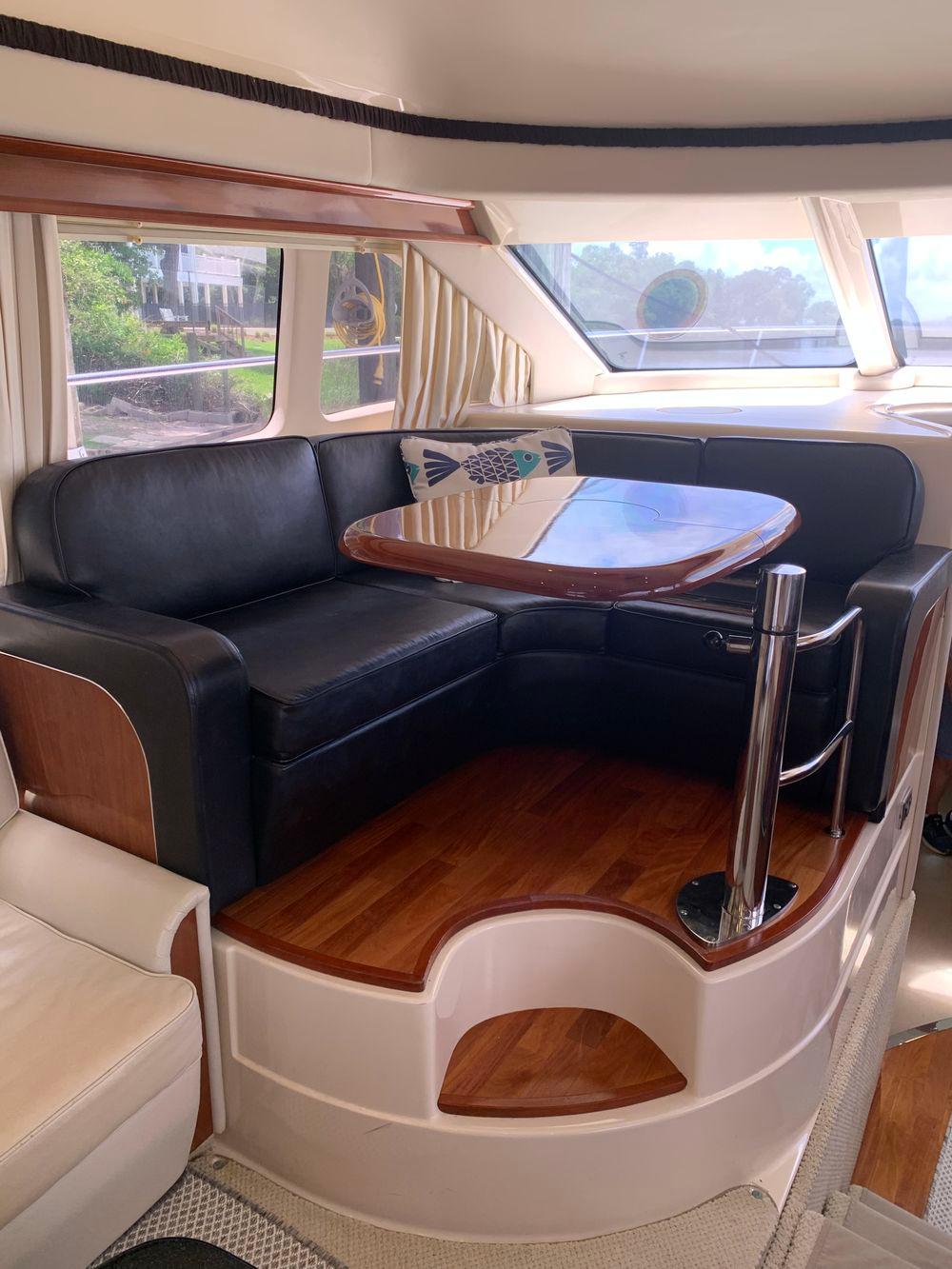 45' 2004 Sea Ray 420 Sedan Bridge