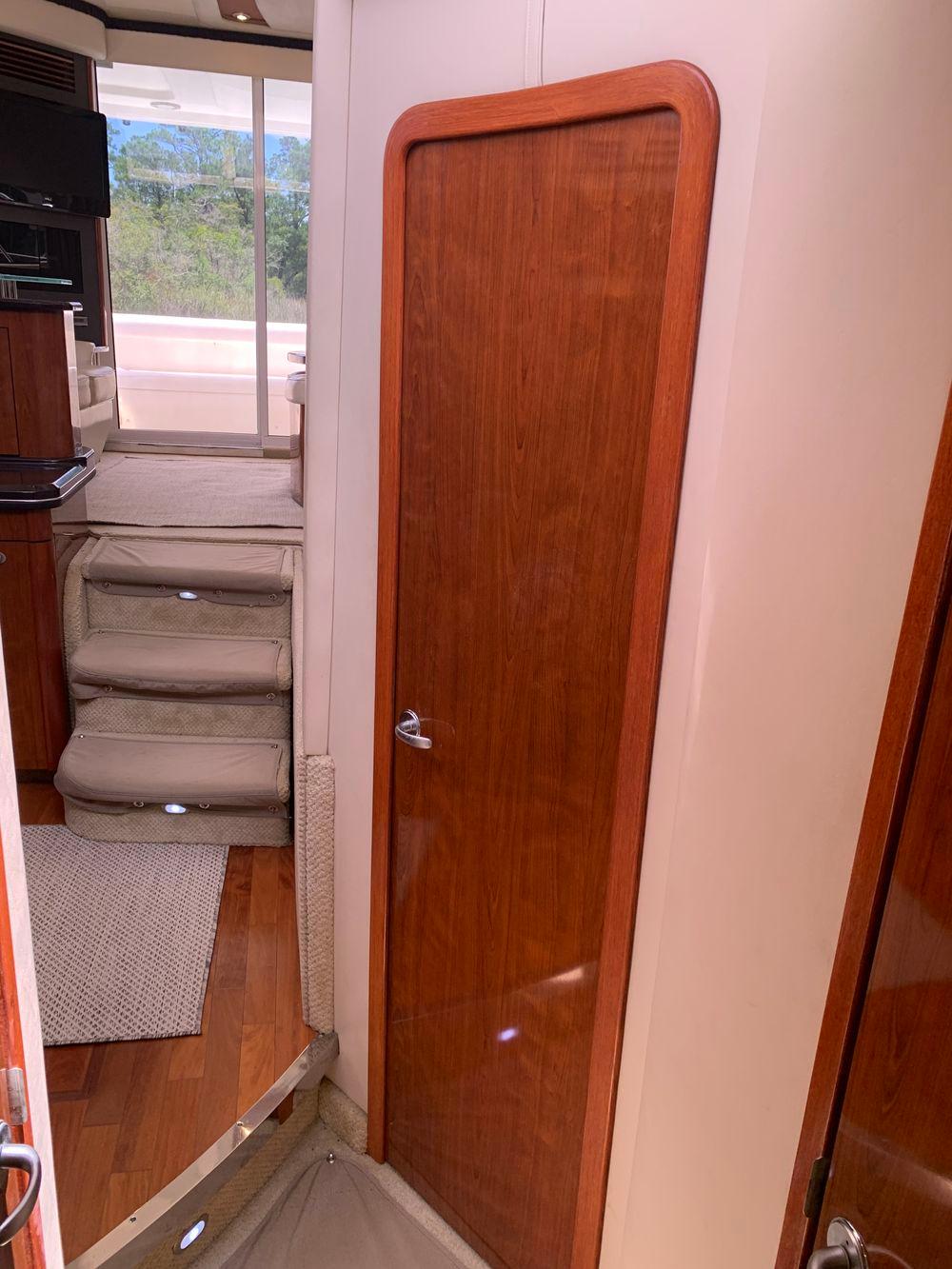 45' 2004 Sea Ray 420 Sedan Bridge