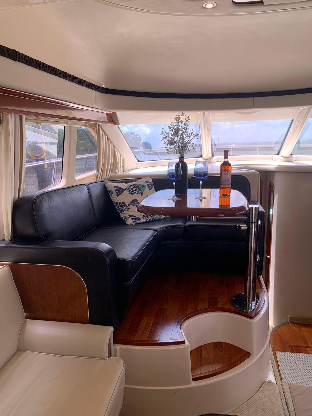 45' 2004 Sea Ray 420 Sedan Bridge