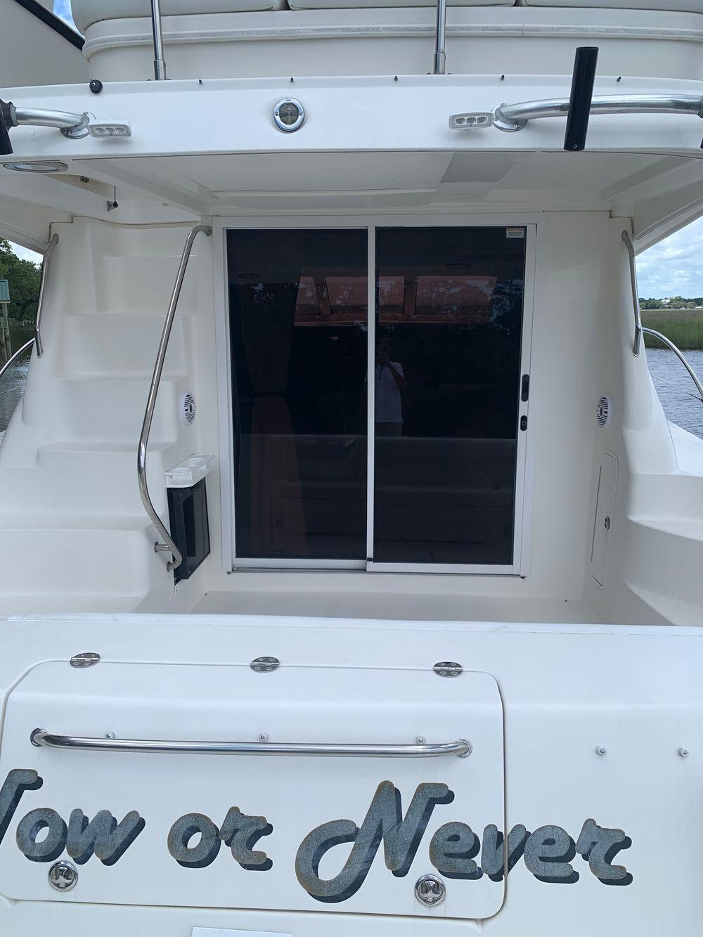 45' 2004 Sea Ray 420 Sedan Bridge