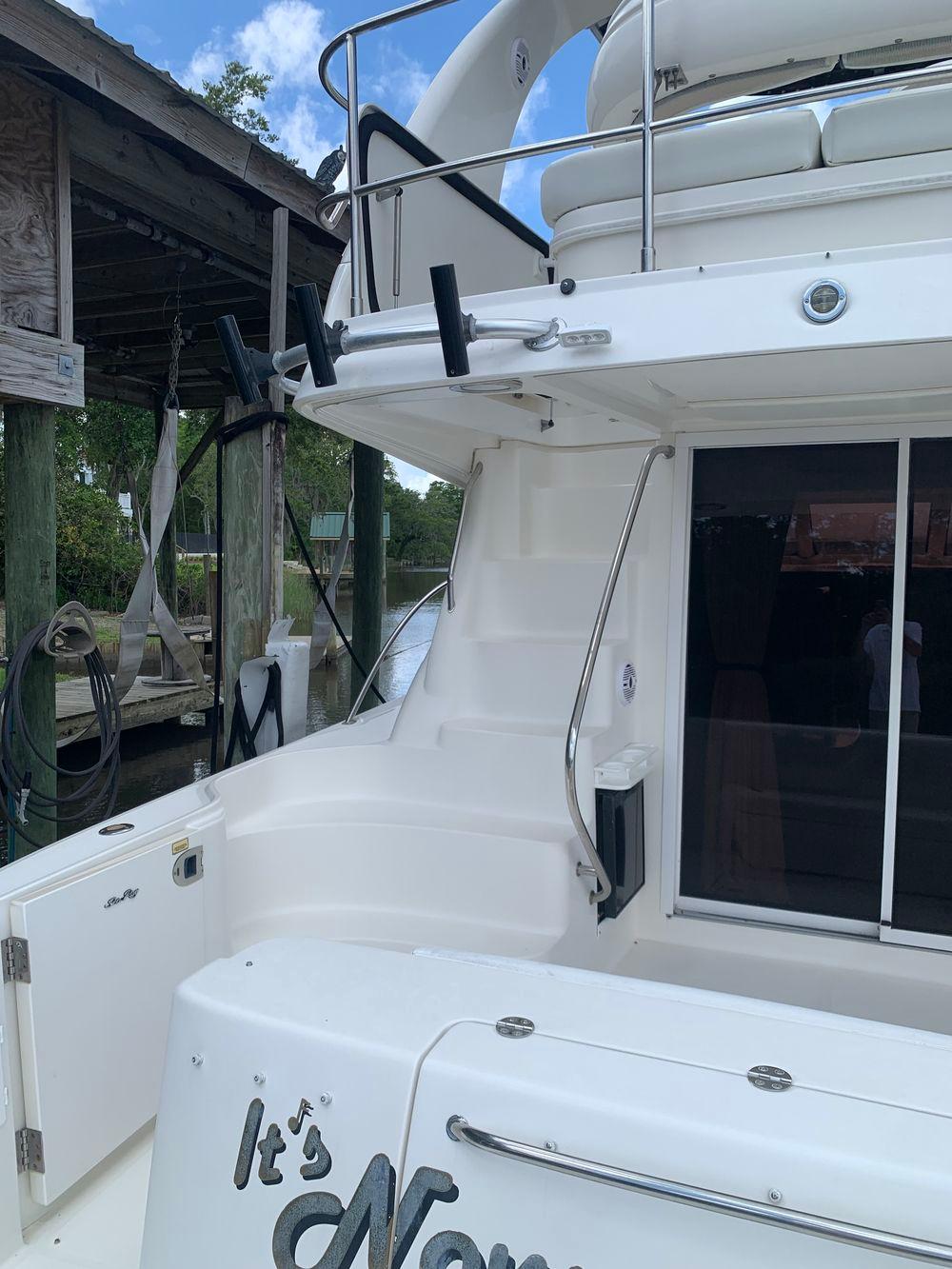 45' 2004 Sea Ray 420 Sedan Bridge