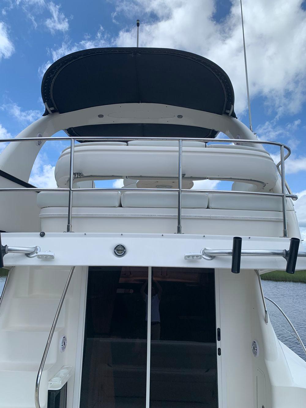 45' 2004 Sea Ray 420 Sedan Bridge