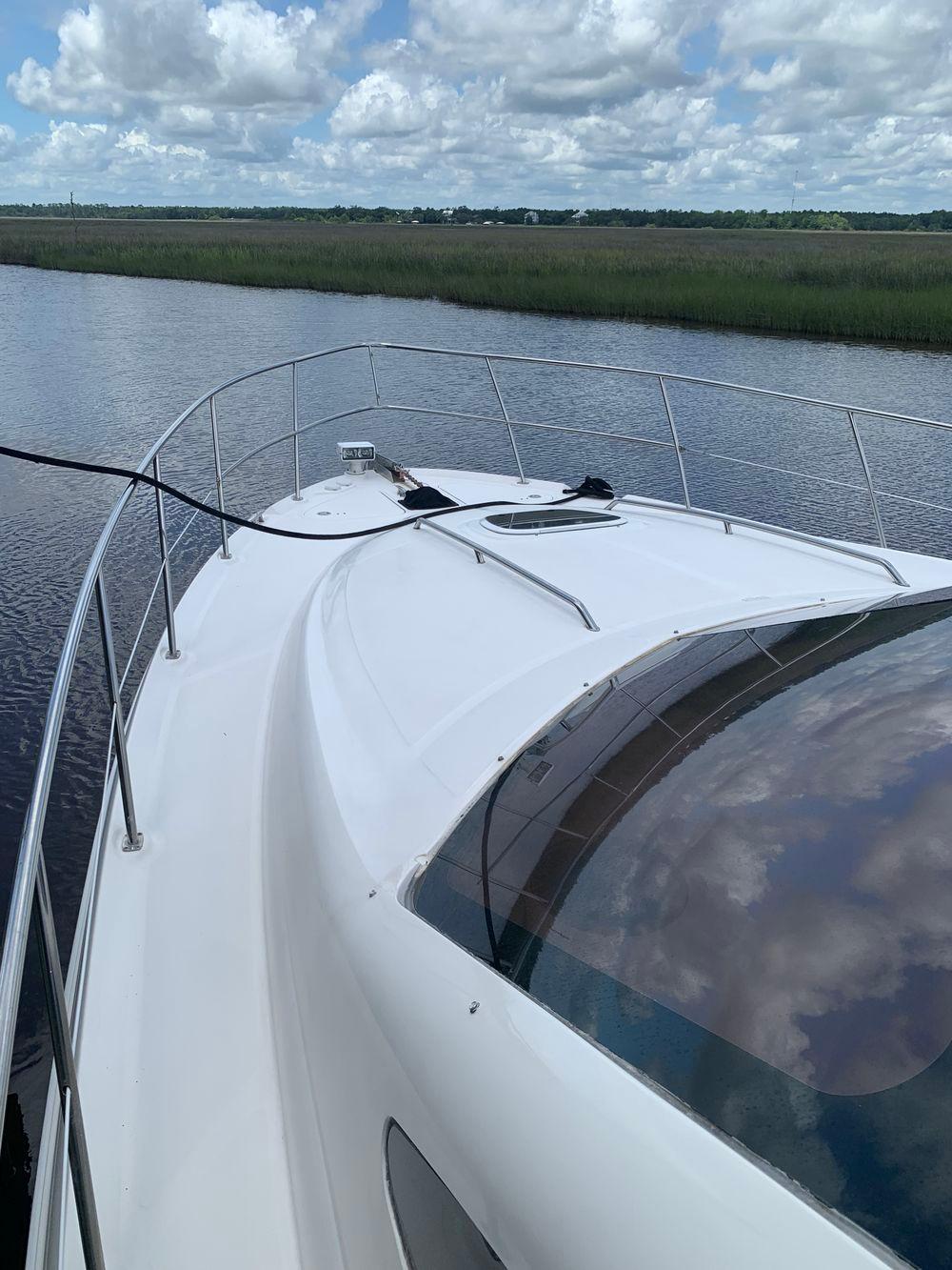 45' 2004 Sea Ray 420 Sedan Bridge