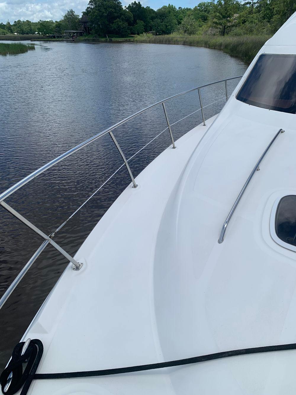 45' 2004 Sea Ray 420 Sedan Bridge